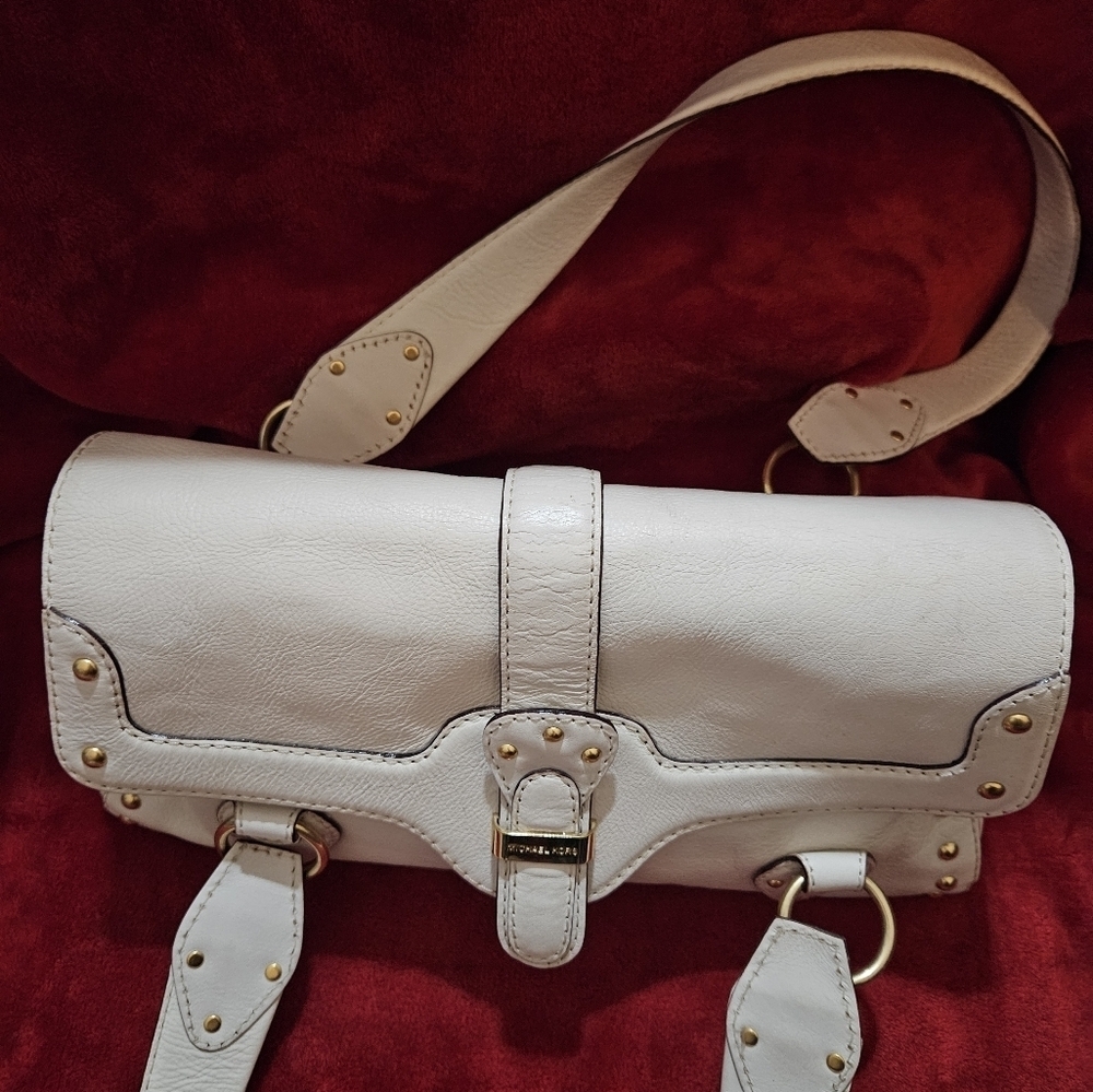 Michael Kors White Berkley Shoulder Bag - Picture 5 of 16